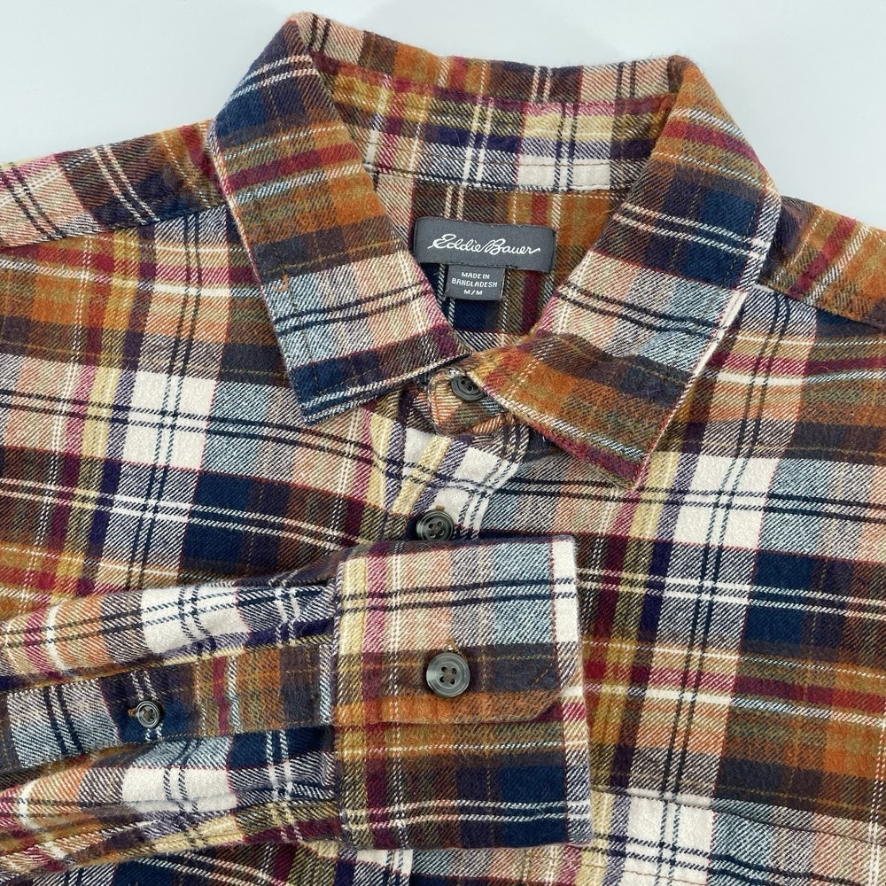 Eddie Bauer Men's Size Medium Plaid Long Sleeve Flannel Button Front Shirt